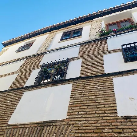 Charming With Alhambra View Apartment